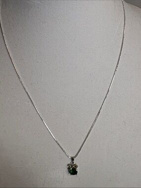 Elegant Silver Necklace and Silver Ring with Green Gem Pendant